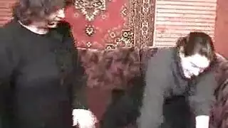 شباب وبنات يمارسون الجنس بعنف