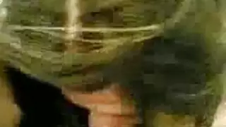 عراقيه تمص اير و تحسس بيه على كسها و فتحه طيزها