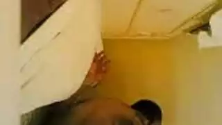 وضعية الكلب القاسية والجنس الفموي العميق مع شرموطة مصرية مثيرة