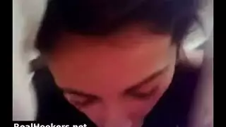 يعاقب الفتاه بضرب الطيز