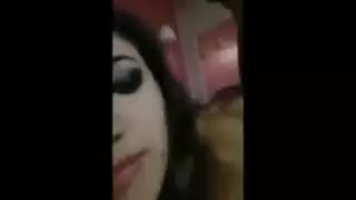 بوس ساخن زنقها ف الحيطه
