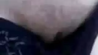 شابه سورية بتستمتع بزبر كبير في العلن