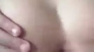 هي ترقص وهو ينك: جنس عنيف مع فتاة مغربية
