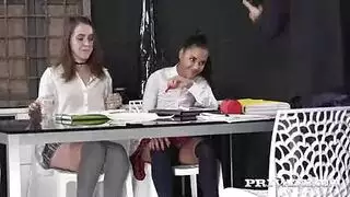 عقاب طالب علم أريكة