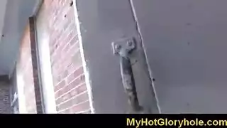 اب ينيك بنته في غياب امها