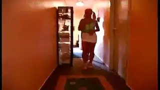 جلسة xxx قاسية للراعي في الغابة