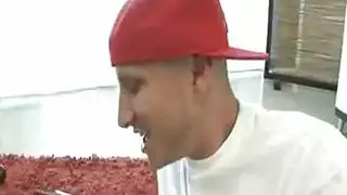 نيك عنيف وأكل كس عميق في فيلم إباحي صريح