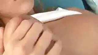 شرج مفتوح يمتلئ بقضيب