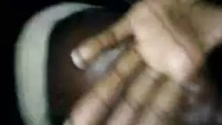 أم عاهرة تخون وتنيك ابنها النائم بجوار زوجته