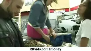 عري علني وجنس صعب: جنس جماعي على شاطئ اللاذقية