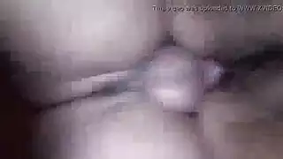 أخ يضاجع أخته بقوة في حافلة متحركة