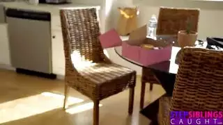 حشو كامل بألعاب إباحية عملاقة