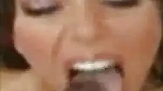 فيلم إباحي لأسيرة الشهوة
