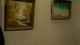 خيال إباحي قديم: أخ متلصص يمسك بأخته ويضاجعها بقوة