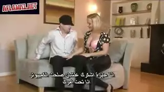 شهوة عائلية: الزوج يملأ فرج حماته المبلل بالسائل المنوي