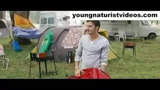 فرج كارينا الضيق يُدك في فيلم إباحي