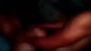 مصّة القضبان إيريكا تكسب دائمًا نهاية بالقشدة