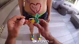 اخذ الزوجة للحفل الجماعي