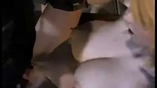 فرج عملاق مليء بالسائل المنوي جنس قاسٍ وفوضوي