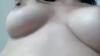 ثنائي أسود وهندي: جنس فموي مزدوج وقذف داخلي
