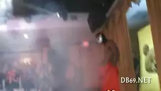 مرتي و رفيقتها اغتصبوني