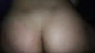 جلسة تلمس سرية تشعل أوgy جامح