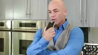 سكس رجل مع صديق اخوه