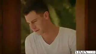 تلميذة شقراء مشاغبة تُمارس معها الجنس حتى تفقد وعيها من قبل مدرسها