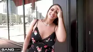 الفتاة الحمراء لديها كس الساخنة والساخنة