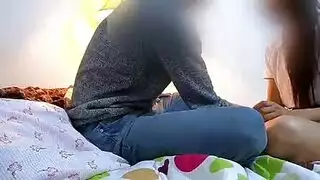الفتاة الساخنة تمارس الجنس بقوة وبكثرة