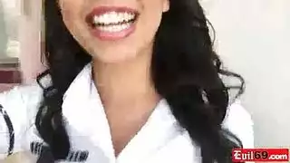 أخذه في المؤخرة: مشهد شرجي صريح