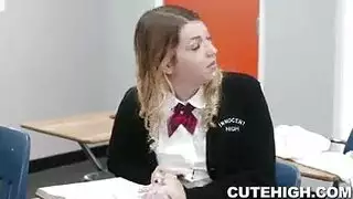 حزب الكلية ممرضة لعبة البوكر