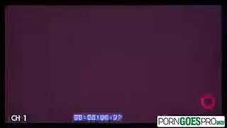 سكيرد سينشوال وومان ديسترويد باي هيوج كوكس