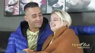 يريد أن يفجرها الآن