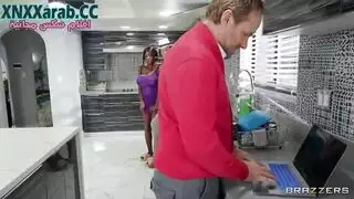 انشغال تام بمؤخرة سوداء كبيرة