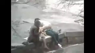 تركب عليه بالبكينى الاحمر