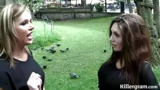 سمراء جائزة للجنس تتوسل لعلاقة جنسية قاسية