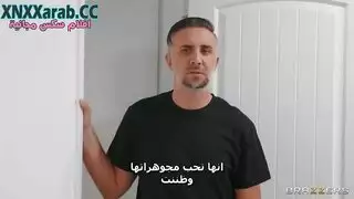لصة متسللة تُمارس الجنس مع وجهها وتُمارس الجنس بمضاعف بقسوة