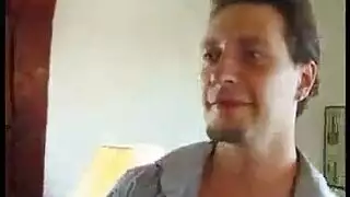 قطوة صغيرة تمتلئ بالسائل المنوي
