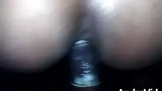 انفجار مني كبير على مؤخرة سمينة