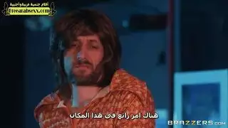 يوجا سكس باربي سنس ومدربها