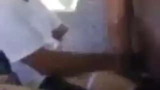 قضيب ناضج يوسع فتحتين لمراهقتين