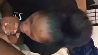 سمراء مراهقة تركب زب صاحبها و تحلب حليبه و يقذف و تكسب الرهان