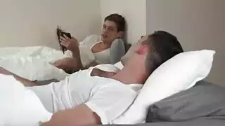 الرجل الغني وصديقه الصاروخي سخيف امرأة سمراء ساخنة واحدة من حياهه، في كل مرة