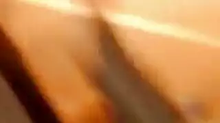 مدلكة المشاغب يقوم بذلك مع مدربها الشخصي، وكذلك مع رجل آخر، مرة واحدة في حين.