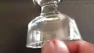 بعد الزجاج المائي ، يركب أنيتا بيليني وديليون كارتر من ديك ضخم خلال ثلاثية الأعراق.
