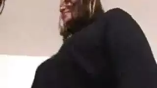 مطيع لاتينا تمتص صخرة من الصعب ديك في كثير من الأحيان ، لأنها تحب القيام بذلك