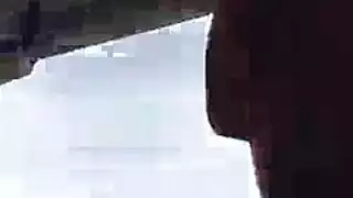 الوثن وقحة في الرقص اللاتكس مع الملائكة قبل الحصول على دغدغة ومارس الجنس.