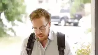 جبهة مورو مفلس لديه مؤخرتها ممزقة ومتنوعة من قبل رجل ناضج.