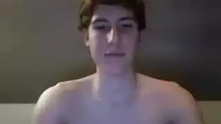 زوجة أمريكية ساخنة أطلقت النار على الكاميرا لتجعل عارضة الأزياء سعيدة مرة أخرى